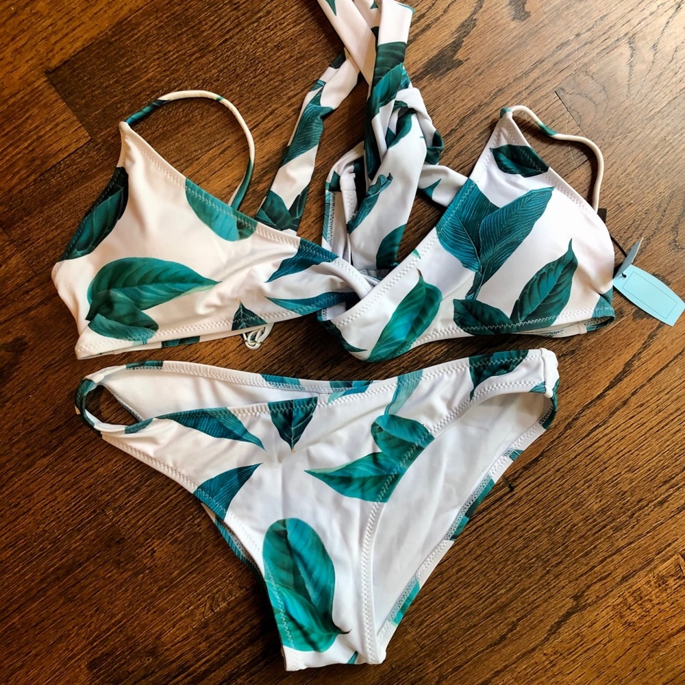 Cupshe- Fresh Leaves Bikini Set